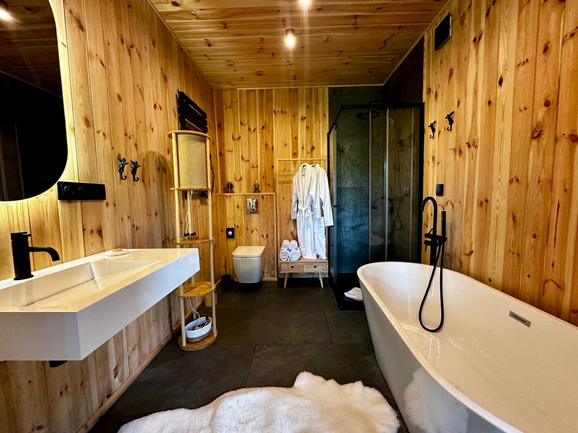 Brown Deer - Z Sauna Na Tarasie, Jacuzzi I Widokiem Na Gory - By Deer Hills Luxury Apartments Kocon Dış mekan fotoğraf